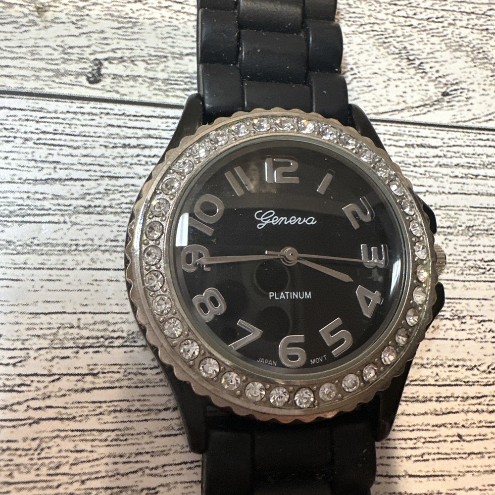 Ladies Geneva Quartz Sparkly Silver Tone Black Poly Band Analog Watch *Untested*